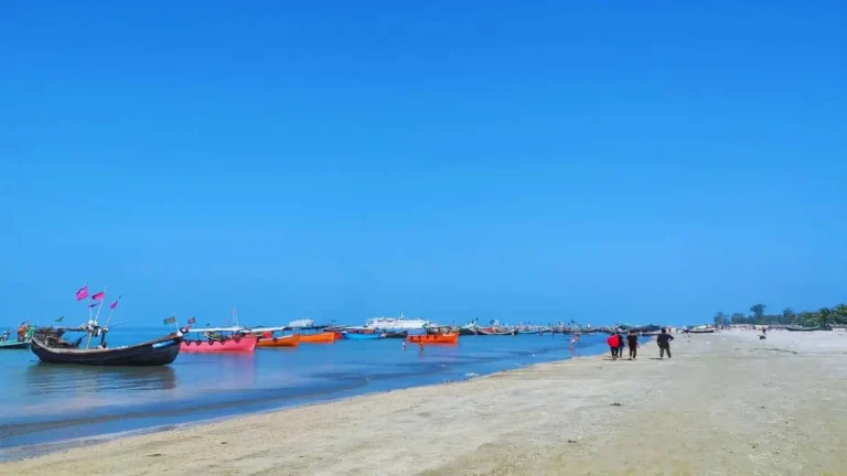 কক্সবাজার সমুদ্র সৈকত ভ্রমণ – বিশ্বের দীর্ঘতম সমুদ্র সৈকতের মনোমুগ্ধকর দৃশ্য