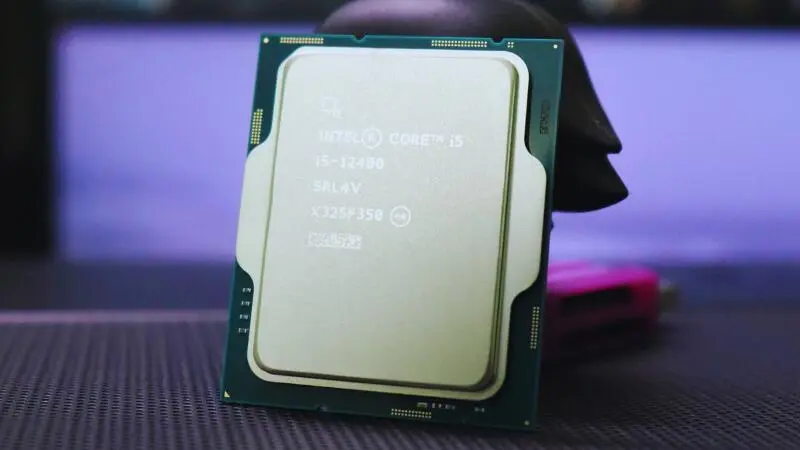 ইন্টেল না এএমডি কোনটা ভালো – সেরা প্রসেসর নির্বাচনের পূর্ণ গাইড।