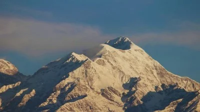 হিমালয় পর্বতের অবস্থান – এশিয়ার উত্তরাঞ্চলে বিস্তৃত বিশ্বের সর্বোচ্চ পর্বতমালা