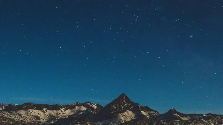 নক্ষত্র এর গঠন, আলো ও বৈশিষ্ট্যসহ রাতের আকাশে উজ্জ্বল নক্ষত্র