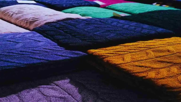 নিট ফ্যাব্রিক এর বিভিন্ন ধরন ও ব্যবহার দেখানো ছবি