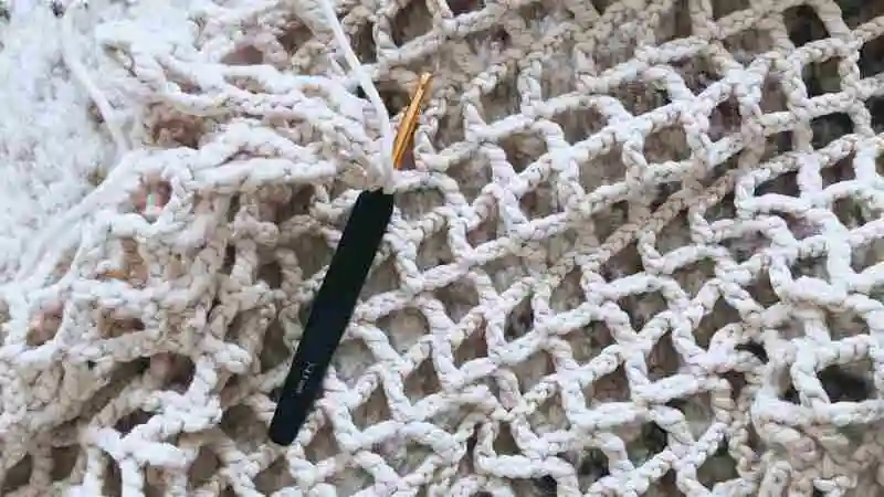 নিট ফ্যাব্রিক পোশাকের বিভিন্ন ধরন ও স্টাইলের ছবি