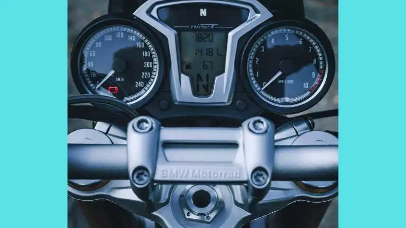 মোটরসাইকেল মাইলেজ কেন কমে যায় এবং তার প্রধান কারণগুলো