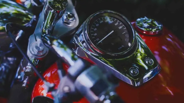 মোটরসাইকেল মাইলেজ বাড়ানোর উপায় ও সঠিক রাইডিং টিপস