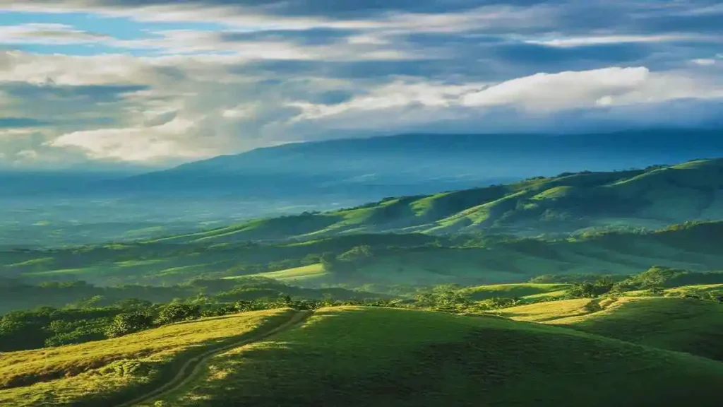 লুসাই পাহাড় এর প্রাকৃতিক দৃশ্য ও পাহাড়ি ভূপ্রকৃতি